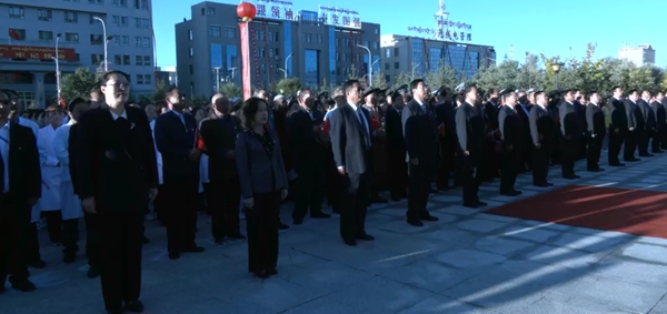 མཚོ་ལྷོ་ཁུལ་གྱིས་མེས་རྒྱལ་གྱི་དགའ་སྟོན་བསུས་པ།
