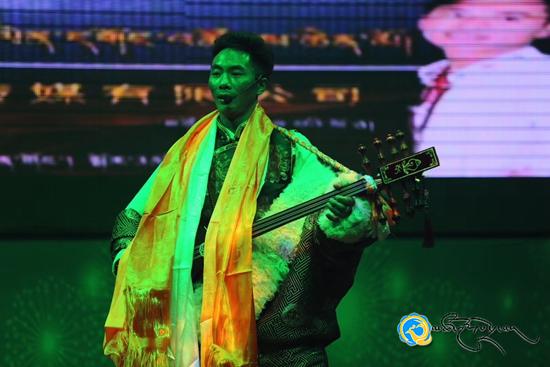 མཚོ་བྱུང་ལྷ་མོ་དགྱེས་པའི་མཆོད་དབྱངས་ཞེས་པའི་སྒྲ་སྙན་རྡུང་ལེན་དགོང་ཚོགས་ཤིག་སྤེལ།
