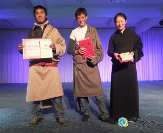 རྨ་ཆུ་རྫོང་བོད་རིགས་སློབ་འབྲིང་གི་གཏམ་བཤད་འགྲན་བསྡུར།