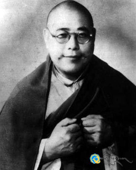 ལོ་ཙཱ་བ་བློ་བཟང་ཆོས་འཕགས