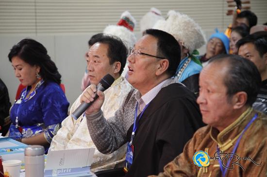 མཚོ་ལྷོར་སྐབས་དང་པོའི་ང་ཁུ་བྱུག་འདྲ་བའི་གླུ་བ་ཡིན་ཞེས་པའི་བརྙན་འཕྲིན་གཟེངས་འདེམ་འགྲན་བསྡུར་སྤེལ་བ།