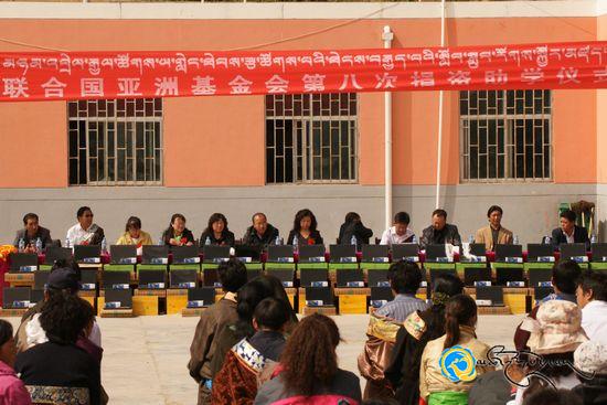 མཉམ་འབྲེལ་རྒྱལ་ཚོགས་ཡ་གླིང་ཐེབས་རྩ་ཚོགས་པས་མགོ་མང་བཅའ་སྡོད་སློབ་གྲྭར་རོགས་སྐྱོར་བྱ་འགུལ་སྤེལ་པ།