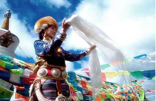 འཛམ་གླིང་ན་ཁ་བཏགས་ཐོག་མར་གསར་བཏོད་བྱེད་མཁན་བོད་ཡིན།