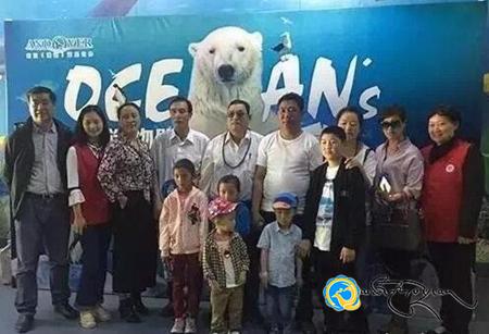 མཚོ་ལྷོ་ཁུལ་གྱི་སྙིང་ནད་ཅན་གྱི་བྱིས་པ་ལྔའི་ནད་བཅོས་ལེགས་འགྲུབ་བྱུང་སྟེ་ཕྱིར་ཡུལ་དུ་ལོག་པ།