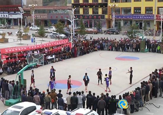 འབའ་རྫོང་གིས་སོག་རྫོང་སོགས་རྫོང་ལྔའི་སླེ་གྲུག་འགྲན་བསྡུར་བསྡུས་པ།