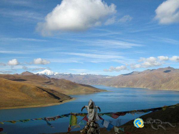 ལྷོ་ཡི་ཡར་འབྲོག་གཡུ་མཚོ།