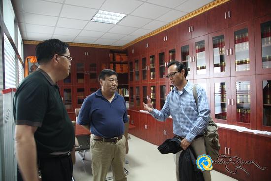 མི་རིགས་དཔེ་སྐྲུན་ཁང་གི་འགོ་ཁྲིད་སྐོར་ཞིག་ཡོངས་འཛིན་འཚོལ་བཤེར་འཛུགས་སྐྲུན་ལ་རྟོག་ཞིབ་ཏུ་སླེབས།
