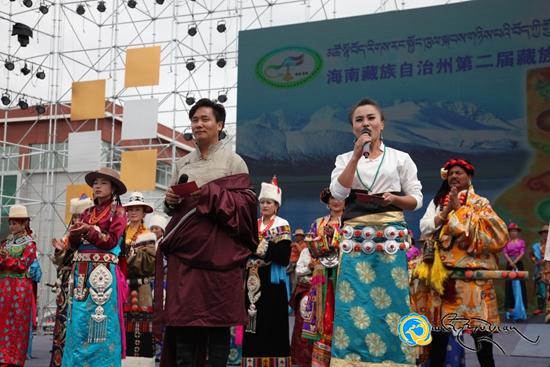 མཚོ་ལྷོ་ཁུལ་གྱི་རྒྱན་གོས་རིག་གནས་དུས་ཆེན་དུ་ཁྲི་ཀའི་ཡུལ་གྱི་འཁྲབ་སྟོན་སྤེལ་བ།