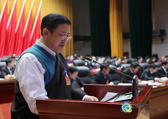 མཚོ་ལྷོ་ཁུལ་སྐབས་བཅུ་གསུམ་པའི་མི་དམངས་འཐུས་མི་ཚོགས་ཆེན་གྲོས་ཚོགས་ཐེངས་བརྒྱད་པ་བསྡུས་པ།