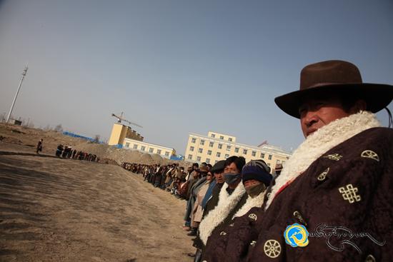 མཚོ་ལྷོ་ཁུལ་དུ་བོད་ཀྱི་སྲོལ་རྒྱུན་མདའ་འཕེན་འགྲན་སྡུར་བསྡུས་པ།