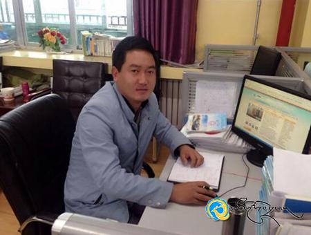 དཔའ་ཚེ་རིང་གི་སྙན་ངག་བདམས་བཀོད། དང་པོ།