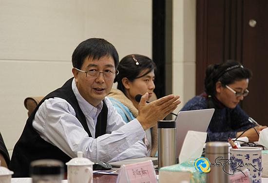 ཡོངས་འཛིན་བོད་ཡིག་འཚོལ་བཤེར་མ་ལག་འཛུགས་སྐྲུན་ལས་གཞིའི་དུས་སྐབས་དང་པོའི་བཟོ་བཀོད་ལ་ཞིབ་བཤེར་བྱས།