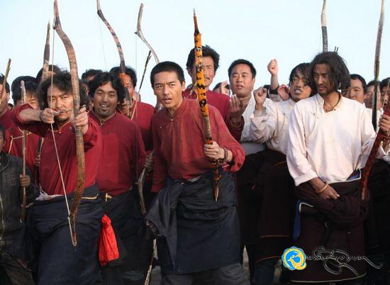 འཁྲབ་ཁྲིད་པ་པདྨ་ཚེ་བརྟན་གྱི་གློག་བརྙན《གཡང་མདའ》ཕབ་བསྐྲུན་ལེགས་འགྲུབ་བྱུང་།