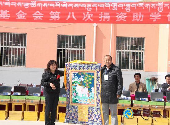 མཉམ་འབྲེལ་རྒྱལ་ཚོགས་ཡ་གླིང་ཐེབས་རྩ་ཚོགས་པས་མགོ་མང་བཅའ་སྡོད་སློབ་གྲྭར་རོགས་སྐྱོར་བྱ་འགུལ་སྤེལ་པ།