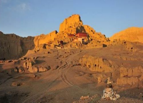 གུ་གེའི་རྒྱལ་རབས་གནས་ཤུལ་གྱི་བྲག་ཕུག་ཏུ་བོད་ཀྱི་གནའི་ལོ་རྒྱུས་ཡིག་ཆ་རྩ་ཆེན་ཞིག་རྙེད་པ།