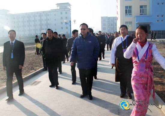 མཚོ་སྔོན་ཞིང་ཆེན་གྲུབ་འབྲས་ཞིབ་བཤེར་རུ་ཁག་གིས་མཚོ་ལྷོའི་སློབ་གསོ་བྱ་བར་གཟིགས་ཞིབ་བྱས་པ།