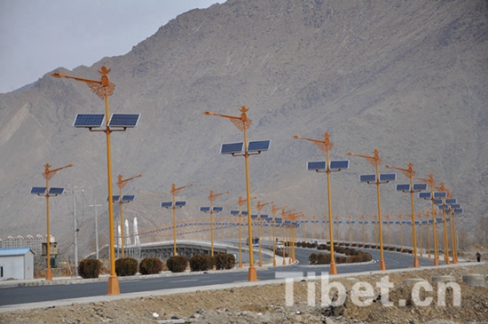 ད་ལོའི་ཟླ9པར་བོད་ལྗོངས་ཀྱི་ཆེས་ཆེ་བའི་སློབ་གསོའི་གྲོང་དུ་དགེ་སློབ་ཀྱི་སྡེ་ཐོག་མ་སྤར་རྒྱུ་རེད།