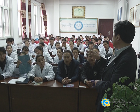 འབའ་རྫོང་གིས་བོད་སྨན་འཇོན་ཐང་མི་སྣའི་ཟབ་སྦྱོང་འཛིན་གྲྭ་སྐབས་དང་པོ་བསྡུས།