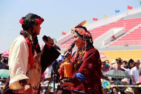 2013ལོའི་ལོངས་ཤོ་རྟགས་མའི་ཀྲུང་གོའི་བོད་ཀྱི་མཛའ་གཞས་འགྲན་ཚོགས་