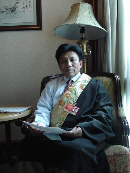ནོར་སྡེ་ལགས་ཀྱིས་རྒྱལ་ཁབ་རིམ་པའི《གེ་སར》རིག་གནས་སྐྱེ་ཁམས་སྲུང་སྐྱོབ་ཁུལ་བསྐྲུན་པའི་སྐོར་གླེང་བ།