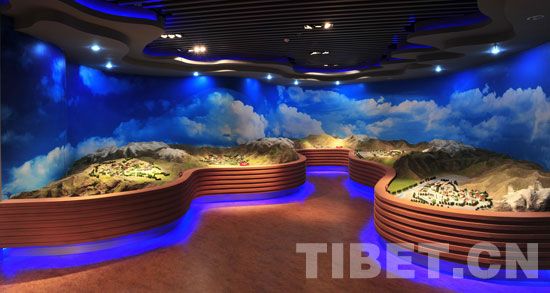 པདྨ་མཚེའུ་འགྲམ་གྱི་སྐུ་འབུམ་བོད་ཀྱི་རིག་གནས་ཁང་།