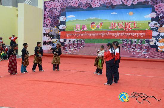 མཚོ་ནུབ་ཁུལ་དུ་གཟུགས་འདས་ཤུལ་བཞག་རིག་གནས་སློབ་རར་བསྐྱོད་པའི་བྱ་འགུལ་སྤེལ།