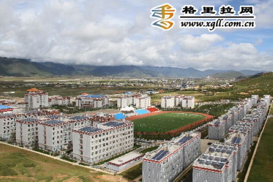 བདེ་ཆེན་ཁུལ་བོད་ཡིག་སློབ་འབྲིང་ངོ་སྤྲོད་མདོར་བསྡུས།