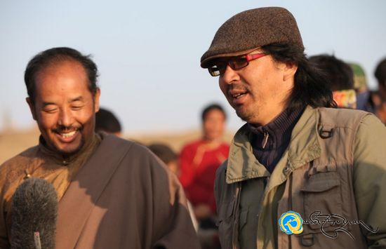 འཁྲབ་ཁྲིད་པ་པདྨ་ཚེ་བརྟན་གྱི་གློག་བརྙན《གཡང་མདའ》ཕབ་བསྐྲུན་ལེགས་འགྲུབ་བྱུང་།