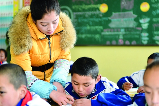 ཡུལ་ཤུལ་གྲོང་ཁྱེར་གྱི་སློབ་གྲྭ་ཆུང་འབྲིང་རྣམས་བསྟུད་མར་སློབ་འགོ་ཚུགས་པ།