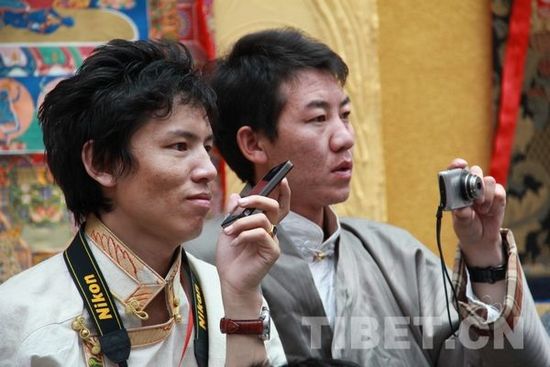 བོད་ཀྱི་དམངས་ཁྲོད་ལྷ་རིས་པའི་སློབ་སྦྱོང་འཚོ་བའི་ཁྲོད་ཀྱི་དེང་རབས་འཕེལ་ཕྱོགས།