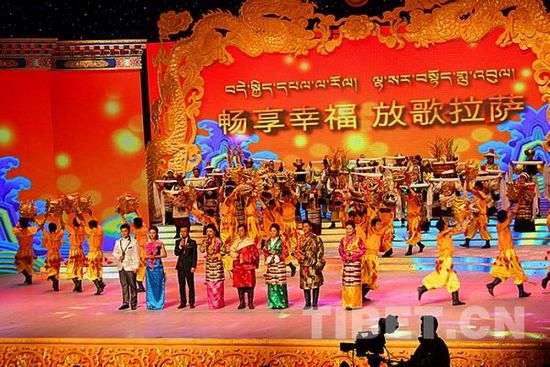 གནའ་དེང་ཟུང་དུ་སྦྲེལ་བའི་བོད་ཀྱི་ལོ་གསར་དགོང་ཚོགས་སྤེལ་བ།