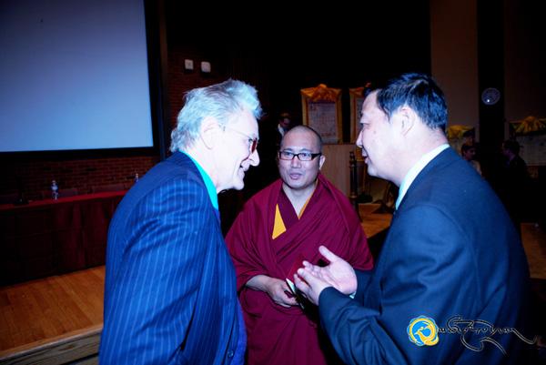 ཨ་རུ་བོད་སྨན་སྡེ་ཚོགས་ཨ་རིར་བསྐྱོད་དེ་རྒྱལ་སྤྱིའི་མཉམ་འབྲེལ་བྱེད་པ།