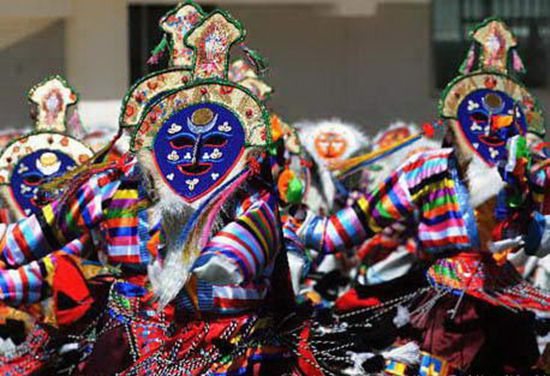 བོད་ཀྱི་ཟློས་གར་འཛིན་སྤེལ་གྱི་གྲོས་ཞིབ་ཚོགས་འདུ་ཟླ8པར་འཚོགས་རྒྱུ་རེད།