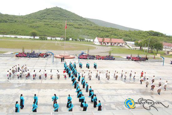 ཧུང་ཡོན་བོད་ཡིག་སློབ་འབྲིང་གིས་སློབ་མའི་ལུས་རྩལ་འགྲན་ཚོགས་སྤེལ་བ།