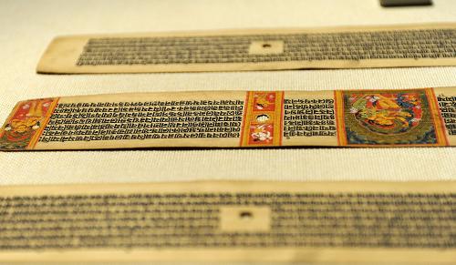 བོད་ལྗོངས་ཀྱིས་ཤིང་ཏ་ལའི་ལོ་མའི་ཆོས་དཔེ་མྱུར་སྐྱོབ་ལེགས་པོ་བྱས་པ།