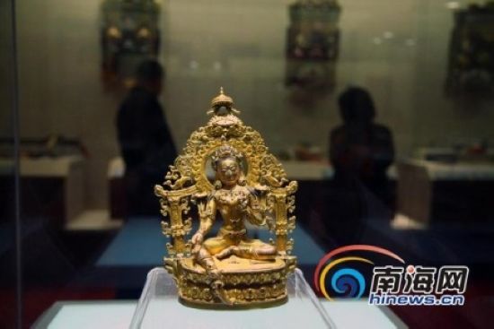 “མཚོ་སྔོན་བོད་བརྒྱུད་ནང་བསྟན་གྱི་སྒྱུ་རྩལ་འགྲེམ་སྟོན”ཧེ་ནན་ནས་བཀྲམ་པ།