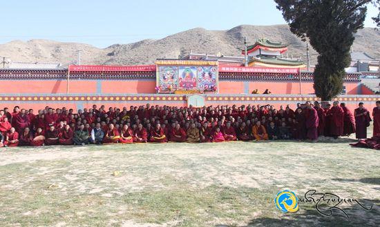 མཚོ་ལྷོ་ཁུལ་གྱི་འཇང་དགུན་ཆོས་ཆེན་མོ་སྐབས་བཅུ་བ་བདེ་བླག་ངང་མཇུག་རྫོགས་པ།