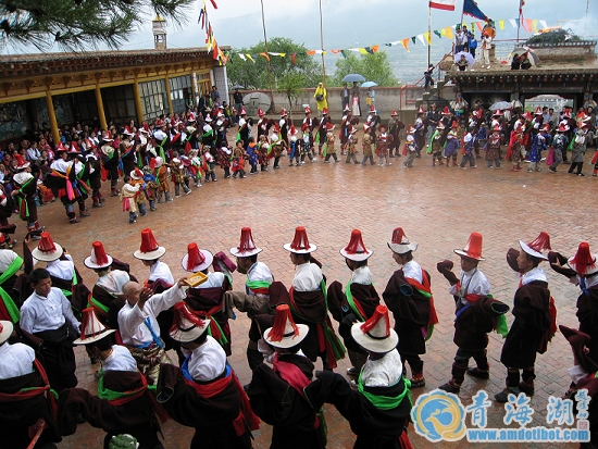 རྨ་ལྷོའི་སྒྱུ་རྩལ་པ3རིག་གནས་ཤུལ་བཞག་ལས་གཞིའི་རྒྱུན་འཛིན་པའི་གྲས་སུ་འཚུད་པ།