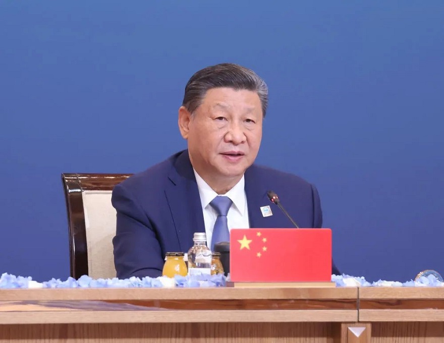 «ལག་གདང་སྦྲེལ་ནས་དེང་རབས་ཅན་གྱི་ལམ་དུ་སྐྱོད་དགོས།»